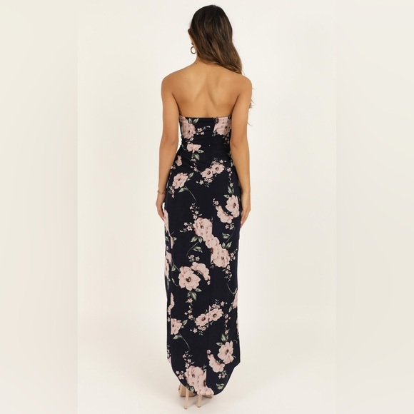 Show Po Dress - size 8 BNWT main image 1
